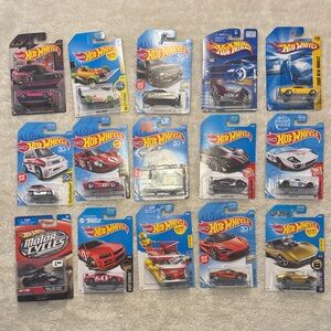 15 Hot Wheels (as shown)